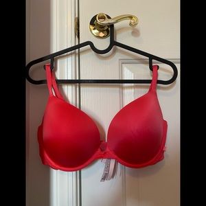 Victoria’s Secret PINK Wear Everywhere Super Push Up Bra